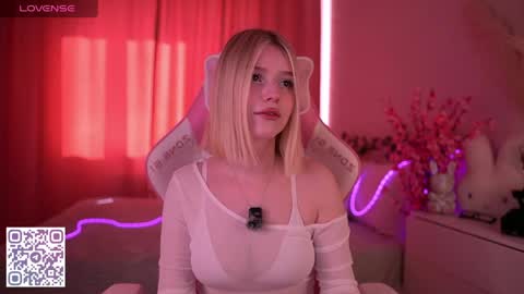 Paula online show from May 22, 2026, 4:08 am