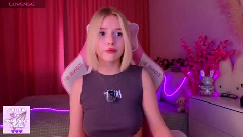 Paula online show from June 9, 2026, 1:06 am