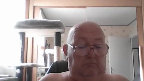 Snapshot of jojo60000529566 chatting on August 3, 2026, 7:18 am jojo60000529566 online show from August 3, 2026, 7:18 am