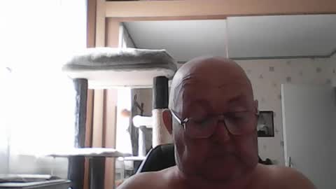 Snapshot of jojo60000529566 chatting on August 3, 2026, 9:04 am jojo60000529566 online show from August 3, 2026, 9:04 am