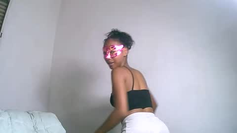 Snapshot of jojoolie chatting on December 17, 2025, 11:27 am jojoolie online show from December 17, 2025, 11:27 am