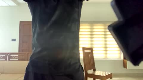 jojoseph2331 online show from November 3, 2025, 4:58 am