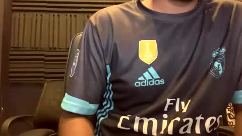 jojoseph2331 online show from April 17, 2026, 6:49 am