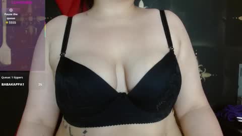 Jolie  online show from December 22, 2025, 2:58 pm