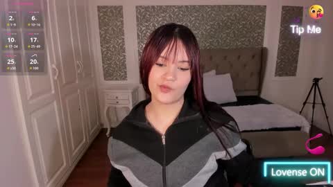 Snapshot of jolie_price chatting on November 29, 2025, 2:47 am Jolie price online show from November 29, 2025, 2:47 am