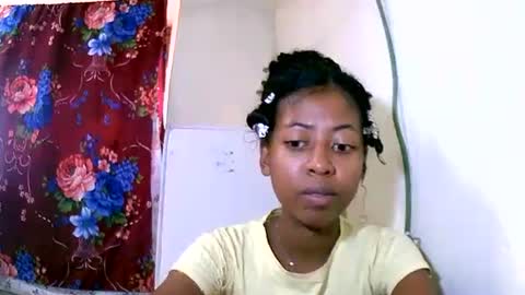 joliekah27 online show from January 26, 2025, 10:45 am