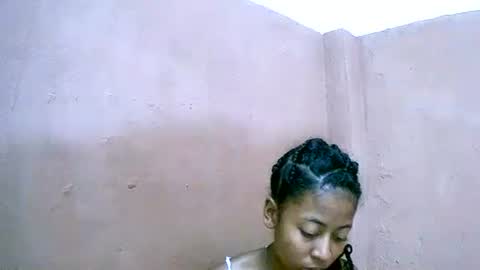 joliekah27 online show from February 1, 2025, 7:34 pm