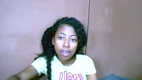 joliekah27 online show from February 26, 2025, 12:05 am