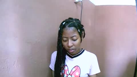 joliekah27 online show from February 27, 2025, 7:44 am