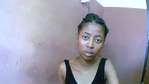 joliekah27 online show from March 2, 2025, 8:27 am