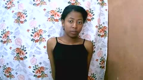 joliekah27 online show from March 10, 2025, 7:40 pm