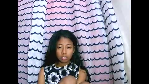 joliekah27 online show from September 9, 2025, 7:52 am