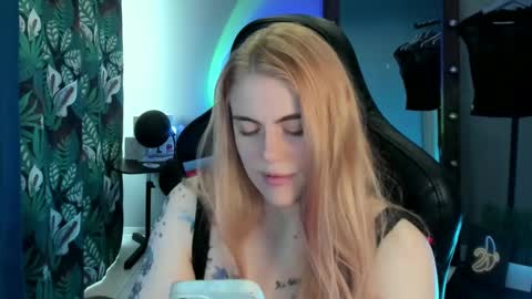 Snapshot of jolly_doll_ chatting on January 10, 2025, 6:09 am Jolly online show from January 10, 2025, 6:09 am