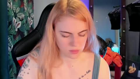 Snapshot of jolly_doll_ chatting on January 11, 2025, 3:13 am Jolly online show from January 11, 2025, 3:13 am