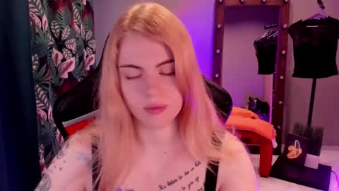 Snapshot of jolly_doll_ chatting on January 17, 2025, 2:50 am Jolly online show from January 17, 2025, 2:50 am