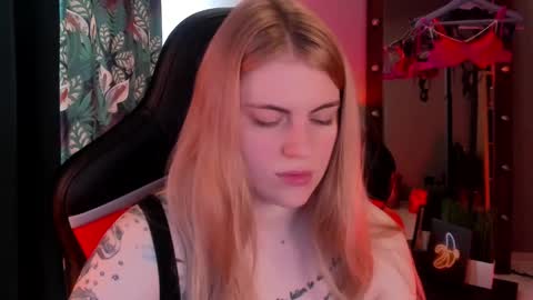 Snapshot of jolly_doll_ chatting on March 11, 2025, 5:49 am Jolly online show from March 11, 2025, 5:49 am