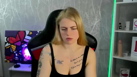 Snapshot of jolly_doll_ chatting on October 2, 2025, 2:51 am Jolly online show from October 2, 2025, 2:51 am