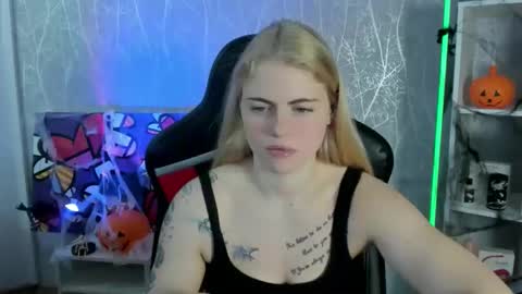 Snapshot of jolly_doll_ chatting on October 25, 2025, 2:52 am Jolly online show from October 25, 2025, 2:52 am