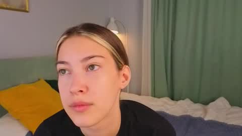 Snapshot of jolyndeb chatting on September 11, 2025, 11:21 am Viola online show from September 11, 2025, 11:21 am