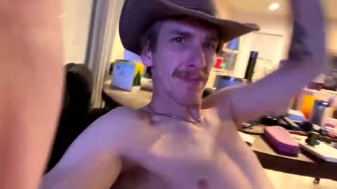 cum with me online show from November 18, 2025, 9:47 am