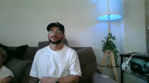 jonanbcn online show from April 6, 2026, 11:55 am