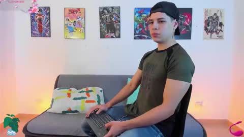 Instagram jonathanfit14 online show from November 23, 2025, 8:19 pm