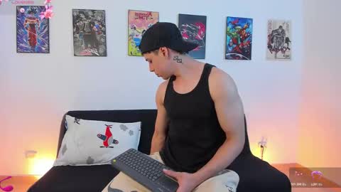 Instagram jonathanfit14 online show from February 4, 2026, 9:53 pm