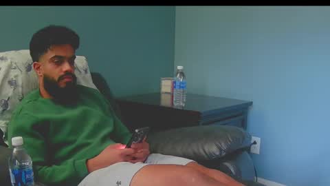 Snapshot of jonathanliyaz1 chatting on September 20, 2025, 8:54 pm royjon online show from September 20, 2025, 8:54 pm