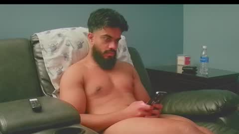 Snapshot of jonathanliyaz1 chatting on September 21, 2025, 8:21 pm royjon online show from September 21, 2025, 8:21 pm