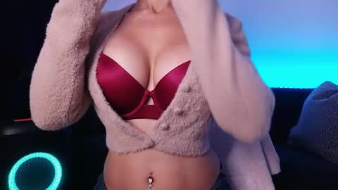 AlesyaJ online show from September 9, 2025, 8:03 am