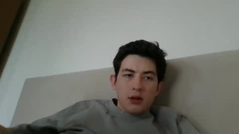 jonhy_merlin online show from May 27, 2026, 1:41 pm