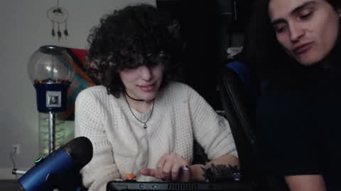 jonmessfan online show from November 12, 2025, 9:10 am