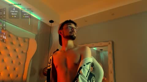 JonnyGreey online show from December 19, 2025, 7:10 pm