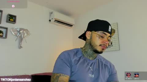 Snapshot of jordansmiith_ chatting on January 15, 2026, 9:18 pm Jordan Smith online show from January 15, 2026, 9:18 pm