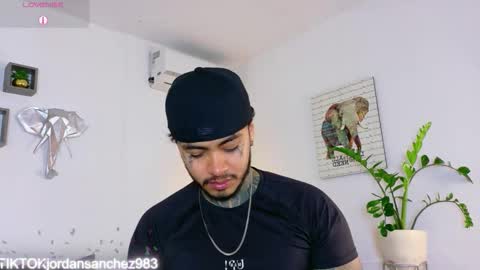 Snapshot of jordansmiith_ chatting on February 2, 2026, 9:02 pm Jordan Smith online show from February 2, 2026, 9:02 pm