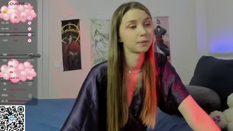 Mila online show from December 7, 2024, 2:20 am