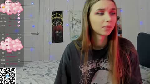 Mila online show from January 29, 2025, 11:04 pm