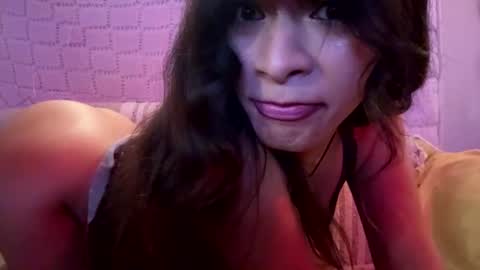 Josefa Lasumi  online show from November 12, 2025, 5:30 am