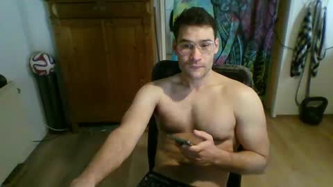 Snapshot of josemariachi chatting on February 19, 2025, 2:12 pm Josesan online show from February 19, 2025, 2:12 pm