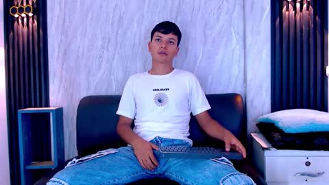 Snapshot of joseph_gonzalez chatting on December 14, 2025, 3:01 am Joseph Gonzalez online show from December 14, 2025, 3:01 am