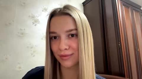 Snapshot of josephstahnke chatting on November 27, 2025, 5:20 am Anessa online show from November 27, 2025, 5:20 am