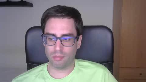 Snapshot of josevd chatting on September 16, 2025, 3:57 pm Jose online show from September 16, 2025, 3:57 pm