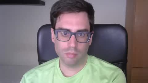 Snapshot of josevd chatting on September 30, 2025, 10:42 am Jose online show from September 30, 2025, 10:42 am