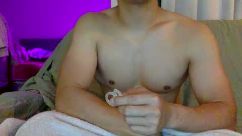 Snapshot of joshasian0713 chatting on October 2, 2025, 10:11 am joshasian0713 online show from October 2, 2025, 10:11 am