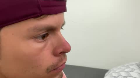 Snapshot of josheli chatting on February 25, 2025, 9:24 pm Nicolas online show from February 25, 2025, 9:24 pm