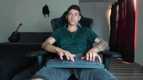 Snapshot of joshmiller_ chatting on November 24, 2025, 2:06 pm Josh online show from November 24, 2025, 2:06 pm