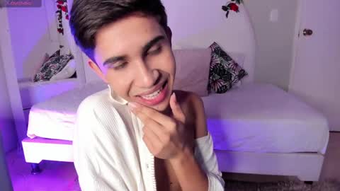 Snapshot of joshua_sanz chatting on October 1, 2025, 3:45 am Joshua Sanz online show from October 1, 2025, 3:45 am