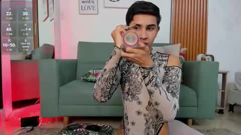 Snapshot of joshua_sanz chatting on October 10, 2025, 3:38 am Joshua Sanz online show from October 10, 2025, 3:38 am