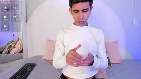 Snapshot of joshua_sanz chatting on November 1, 2025, 3:30 am Joshua Sanz online show from November 1, 2025, 3:30 am