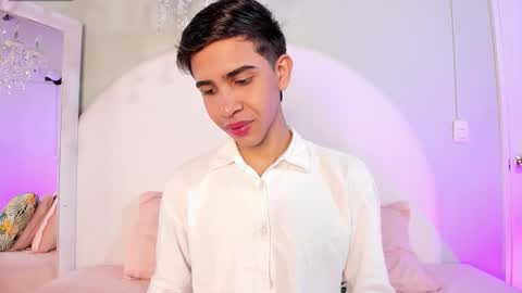 Snapshot of joshua_sanz chatting on November 11, 2025, 3:50 am Joshua Sanz online show from November 11, 2025, 3:50 am